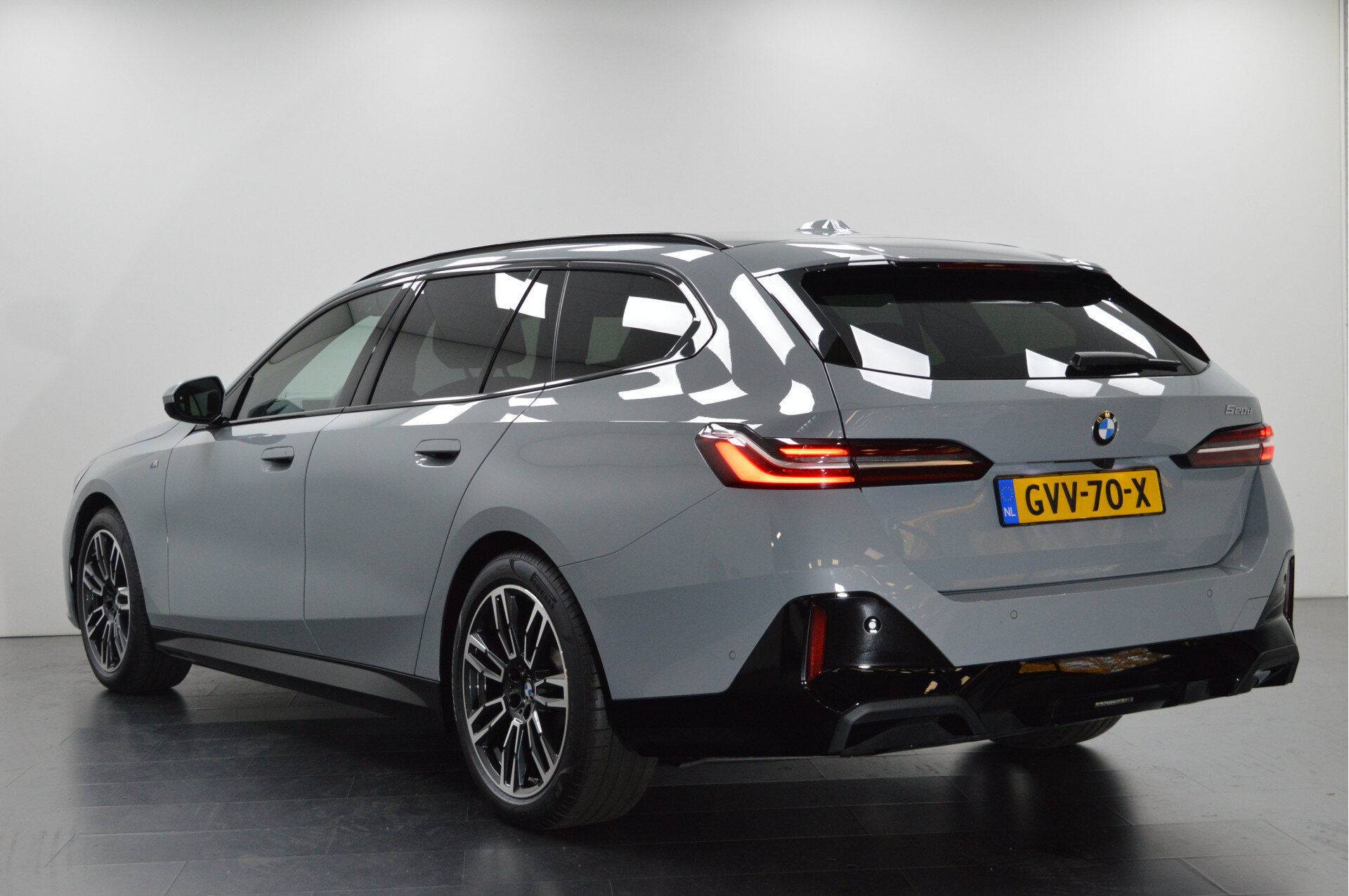 BMW 5 Serie Touring 520d M Sport Automaat - Afbeelding 4