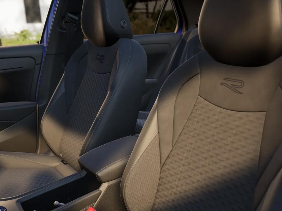 Volkswagen T-Roc R-Line First Edition 1.5 eTSI 110 kW / 150 PK SUV  - Afbeelding 4