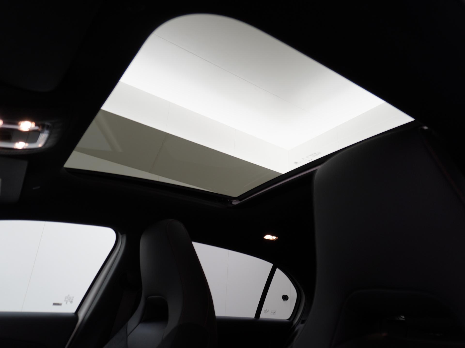 Mercedes-Benz A-Klasse 250 e Star Edition AMG Line - Afbeelding 4