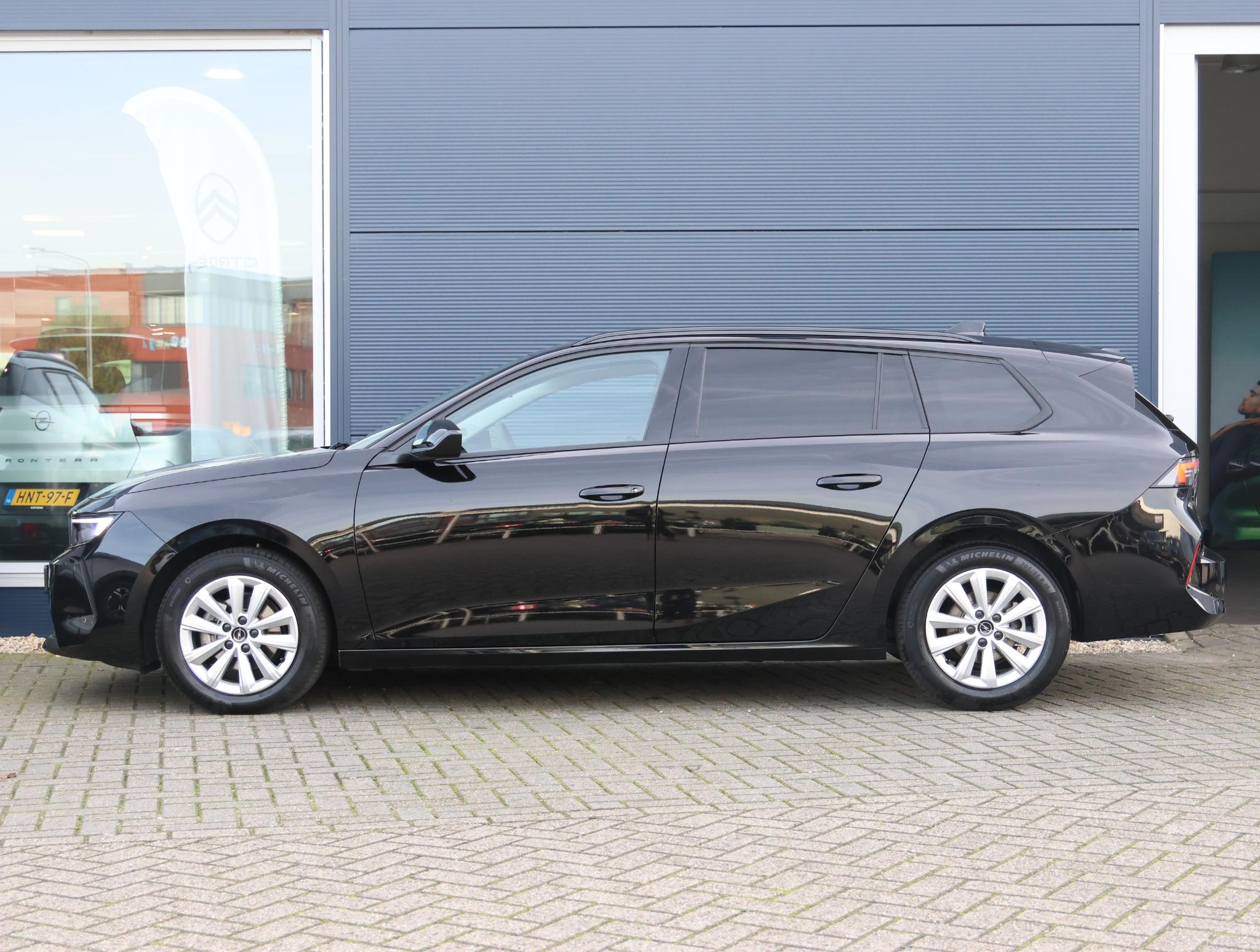 Opel Astra Sports Tourer 1.2 Turbo Business Edition - Afbeelding 4