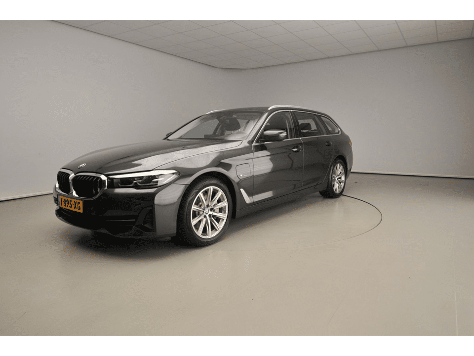 BMW 5 Serie Touring 530e - Afbeelding 1
