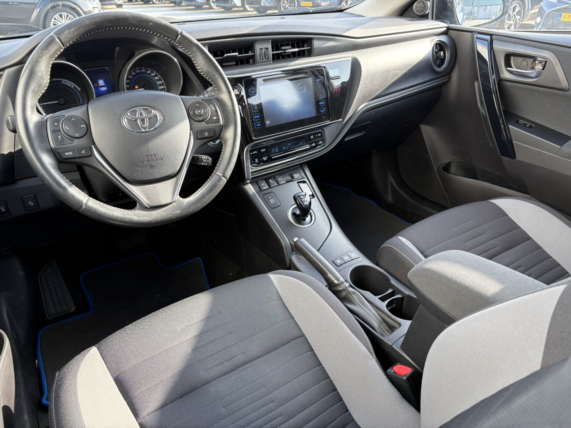 Toyota Auris 1.8 Hybrid Aspiration - Afbeelding 2