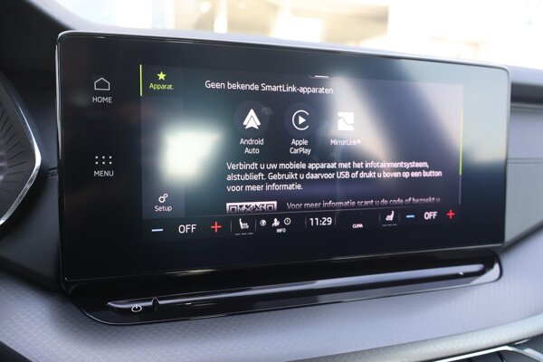 Apple Carplay/Android Auto