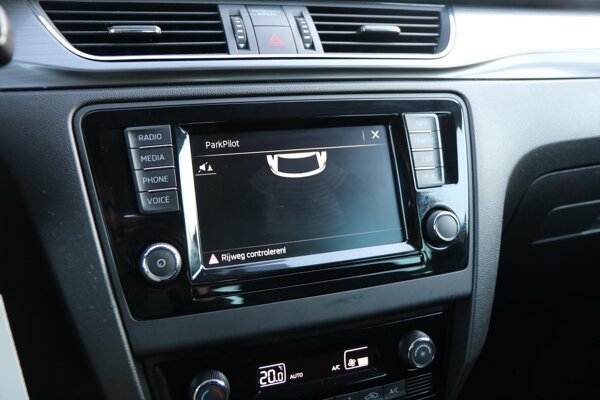 parkeersensor achter parkeersensor achter