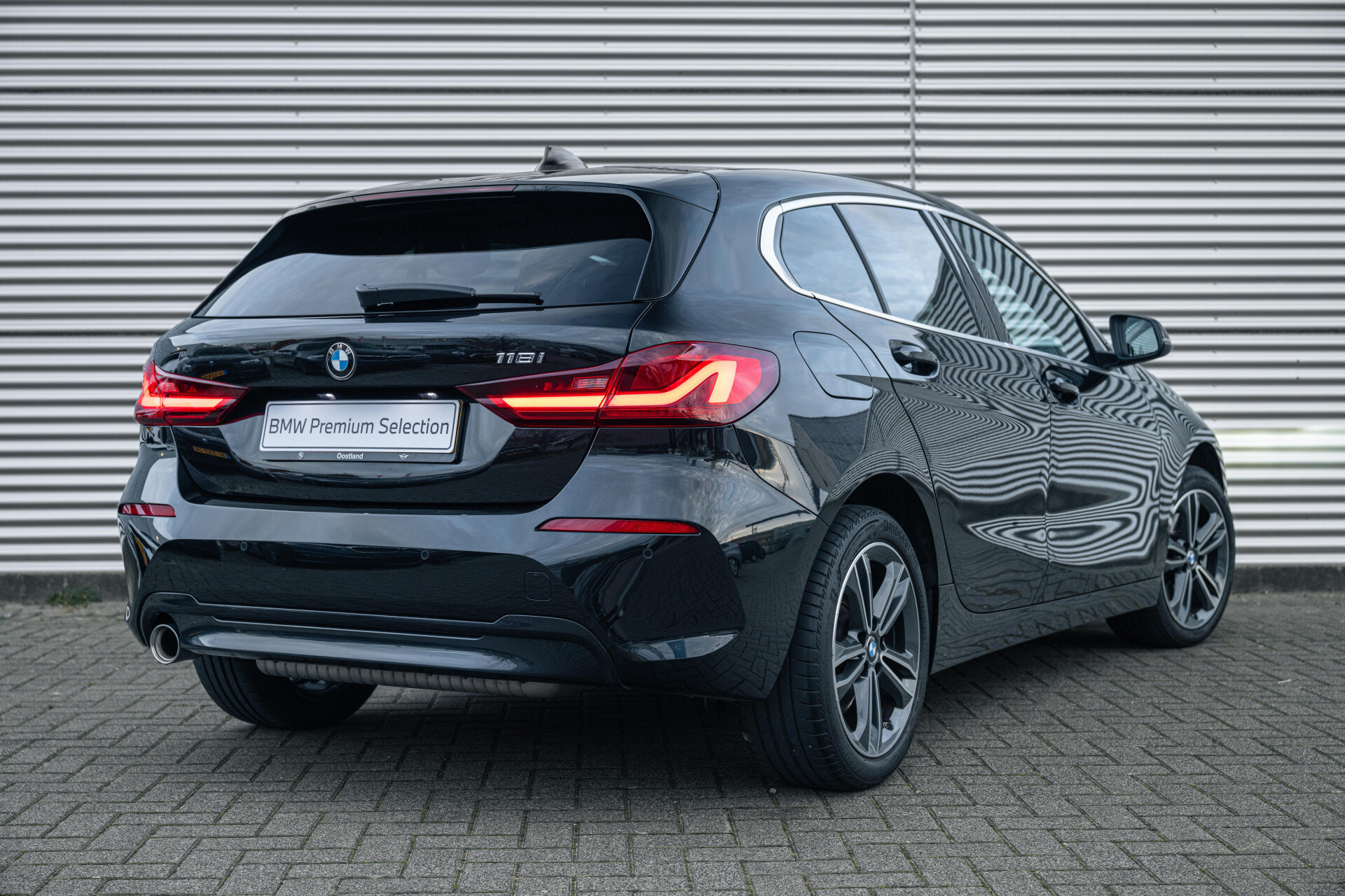 BMW 1 Serie 118i Sport Line Automaat - Afbeelding 2
