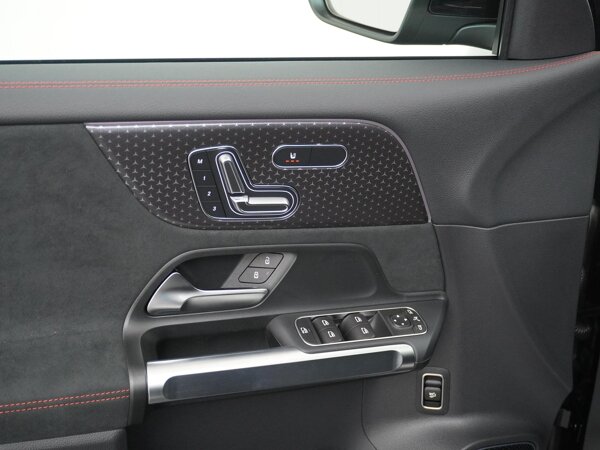 Verwarmde bestuurders- en voorpassagiersstoelen Verwarmde bestuurders- en voorpassagiersstoelen