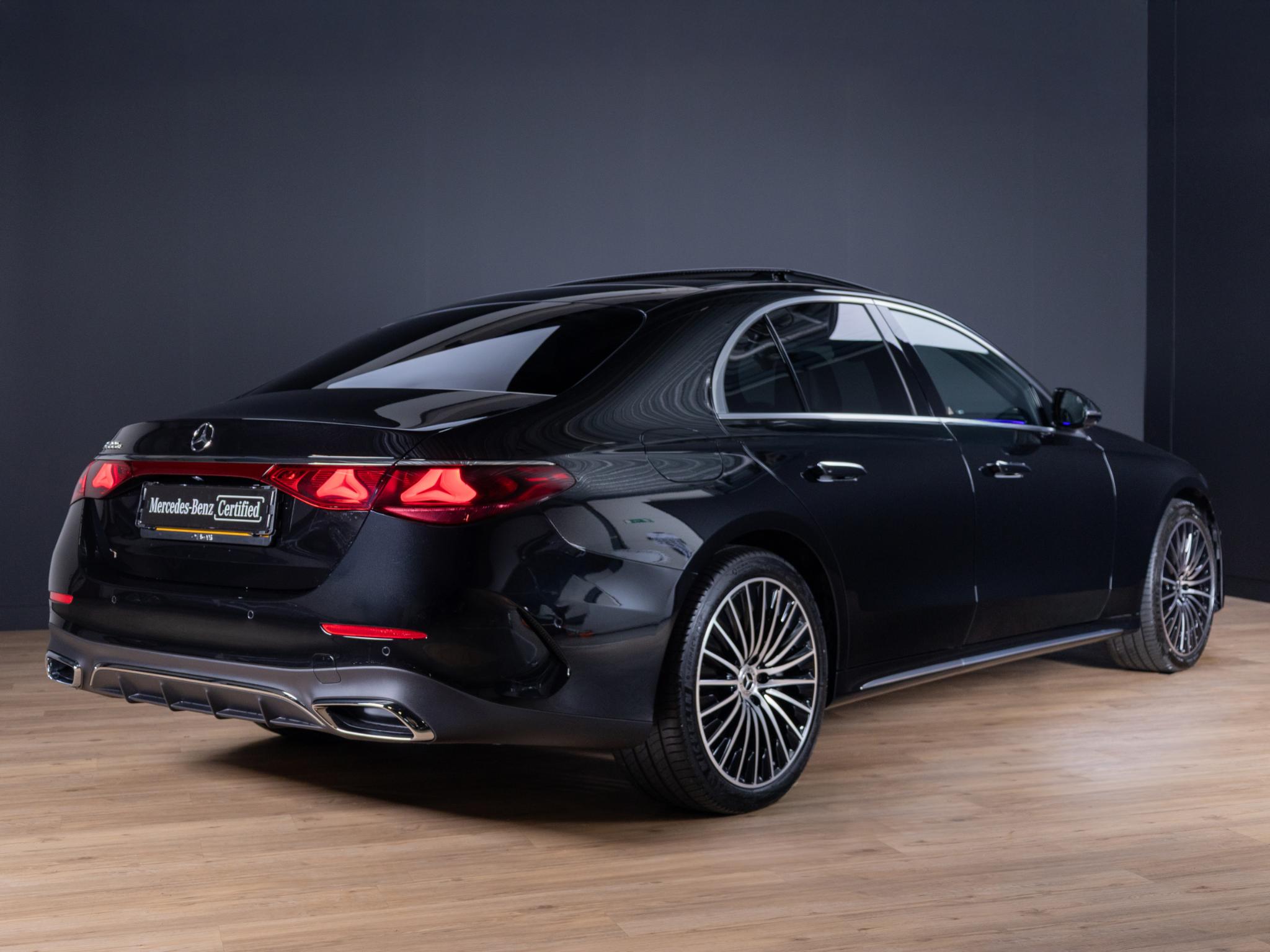 Mercedes-Benz E-Klasse Limousine 300 e Sport Edition - Afbeelding 2