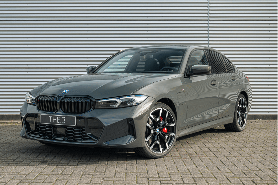 BMW 3 Serie 330e High Executive M Sport Automaat - Afbeelding 1