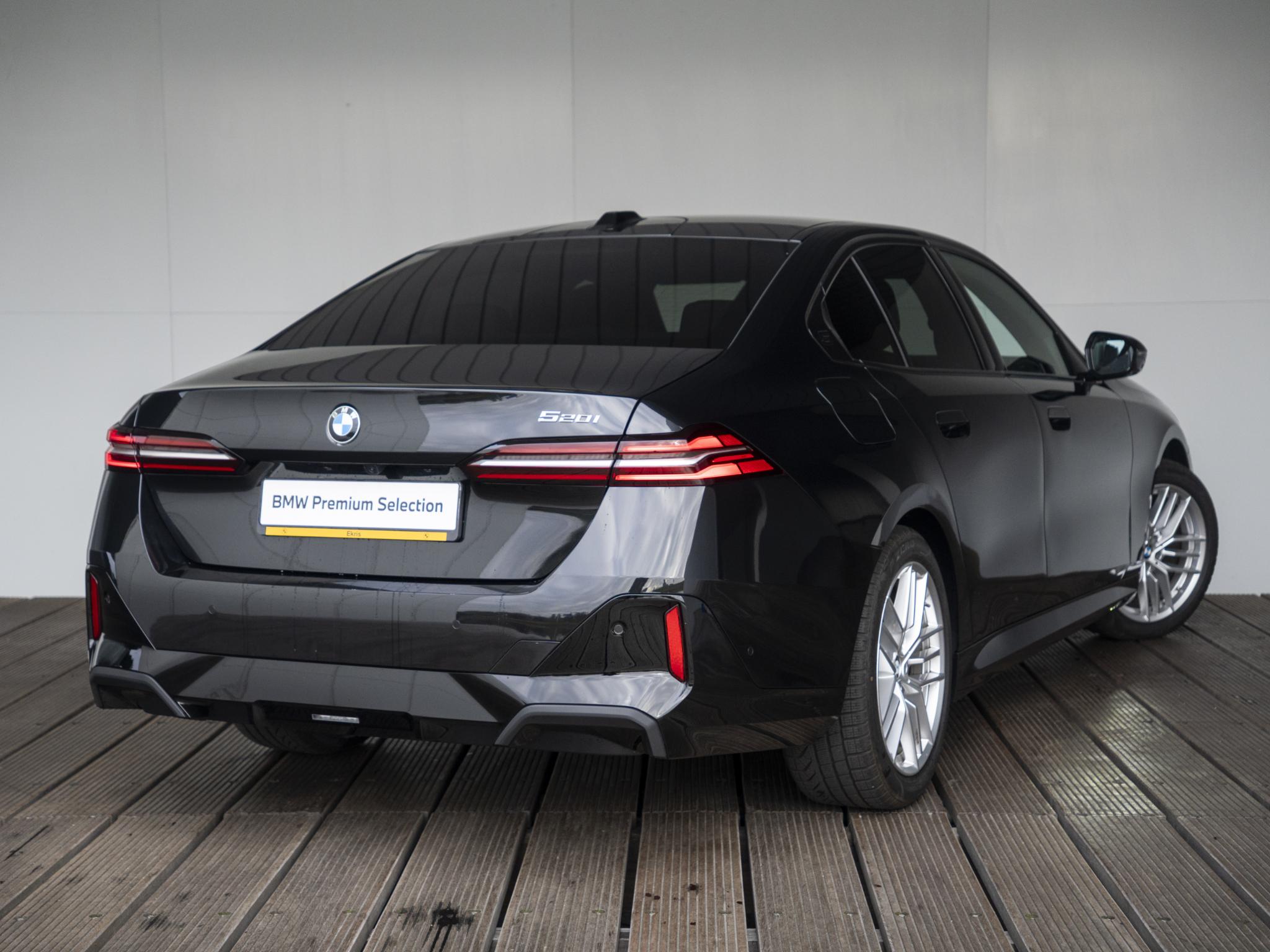 BMW 5 Serie Sedan 520i - Afbeelding 2