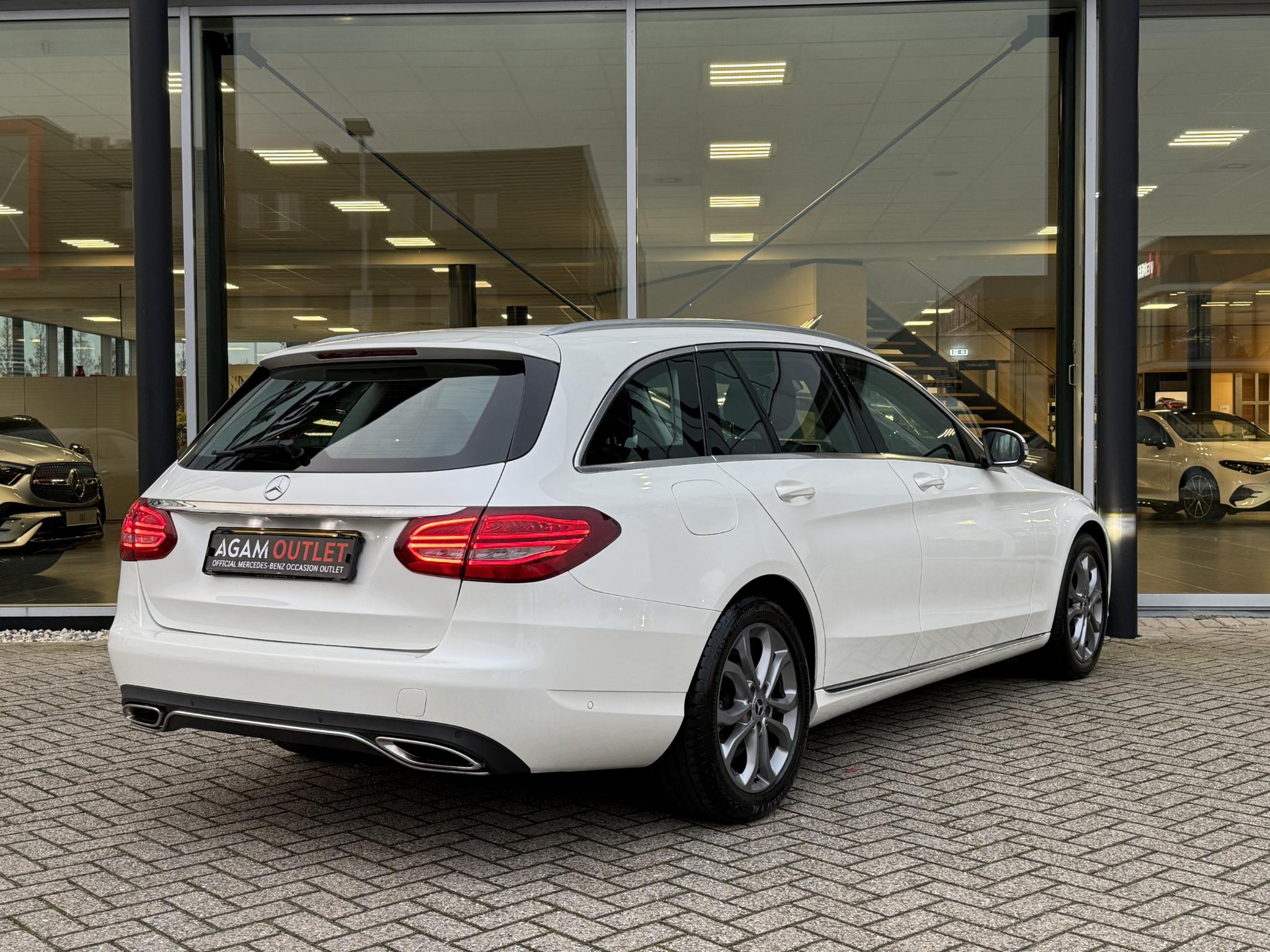Mercedes-Benz C-Klasse Estate 180 Business Solution - Afbeelding 2