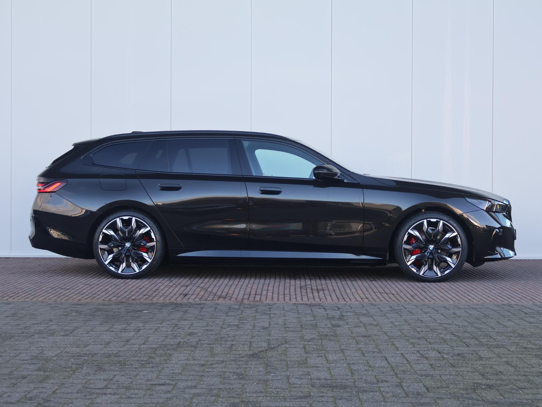 BMW i5 Touring eDrive40 M Sport Edition 84 kWh - Afbeelding 5