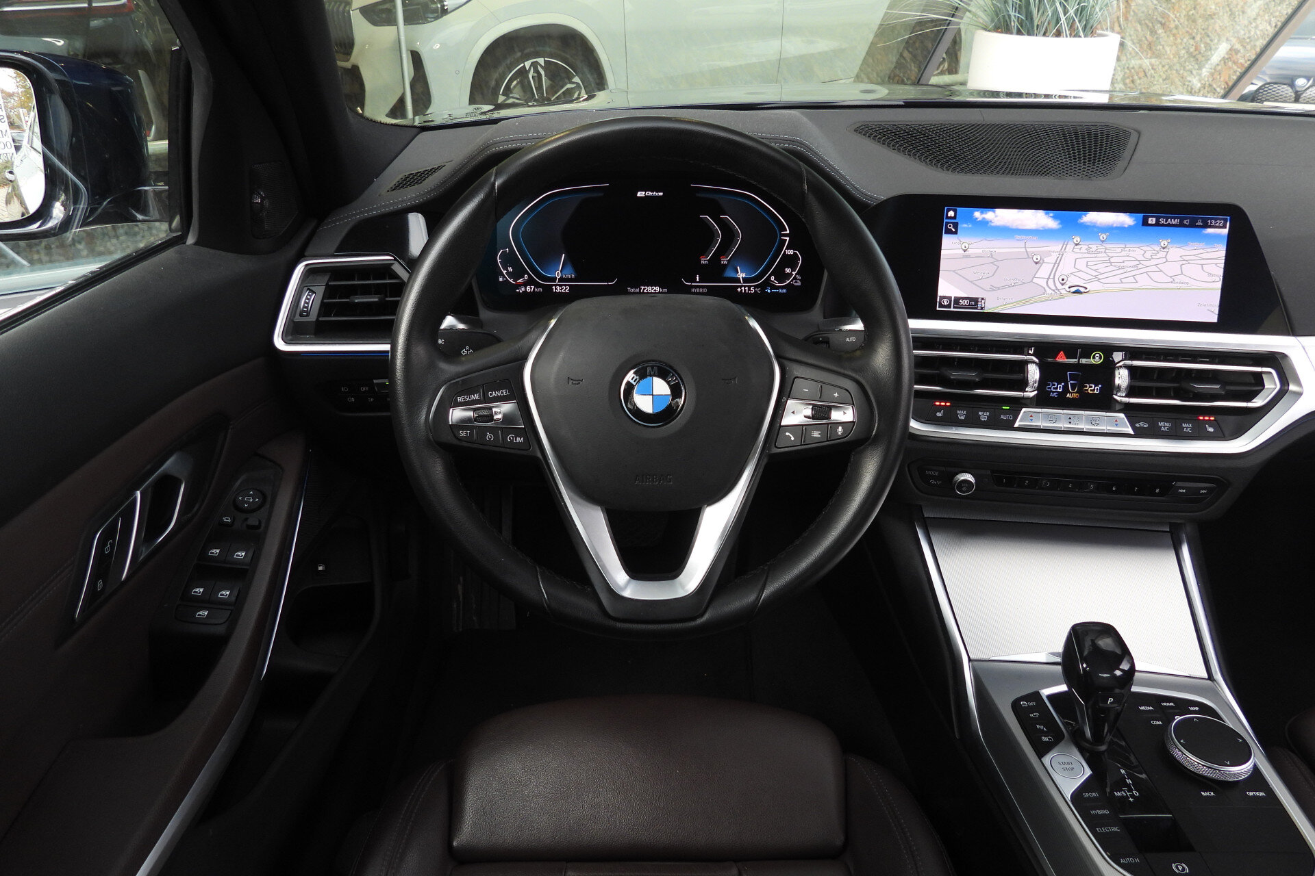 BMW 3 Serie 330e High Executive Luxury Line Automaat - Afbeelding 2