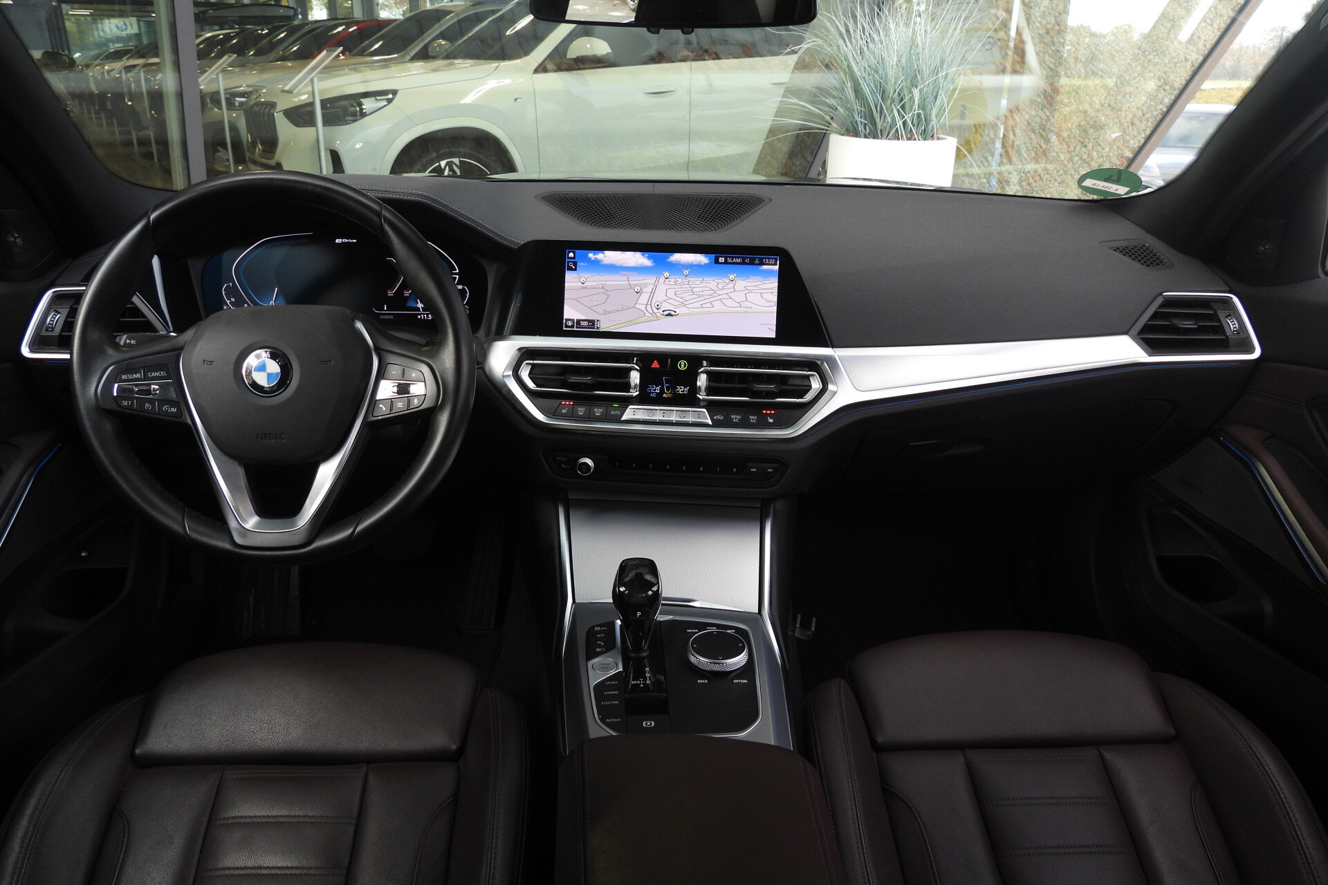 BMW 3 Serie 330e High Executive Luxury Line Automaat - Afbeelding 3