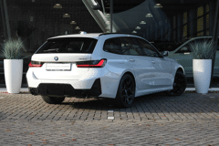 BMW 3 Serie Touring 320i High Executive M Sport Automaat - Afbeelding 4