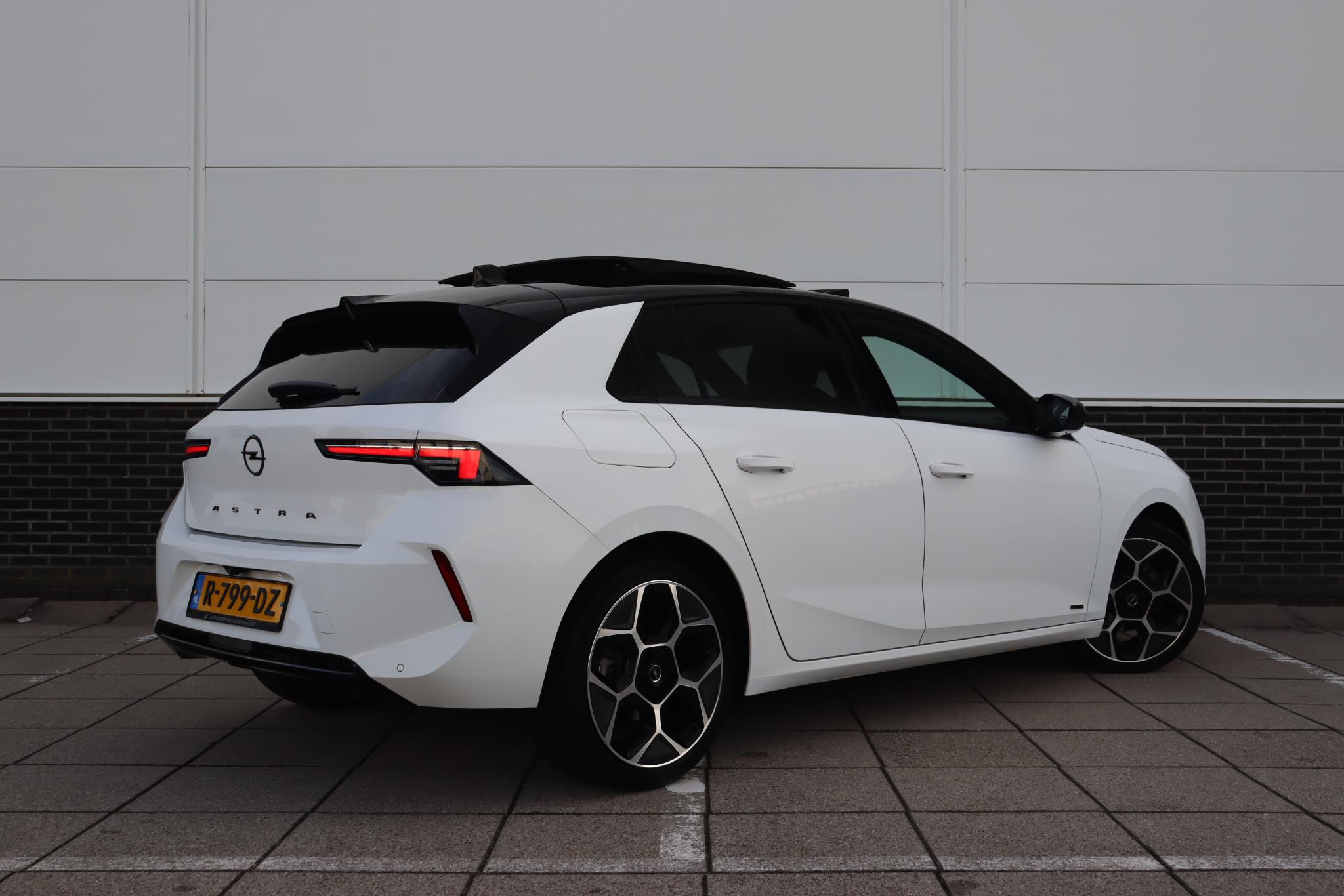 Opel Astra 1.2 Ultimate - Afbeelding 4