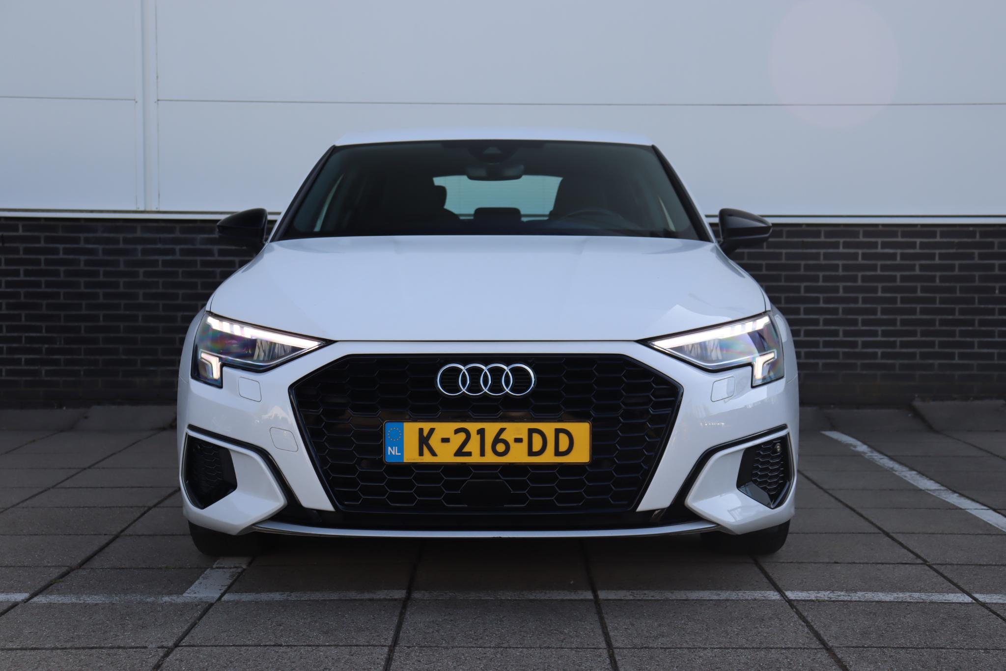 Audi A3 Sportback 30 TFSI Business edition - Afbeelding 2