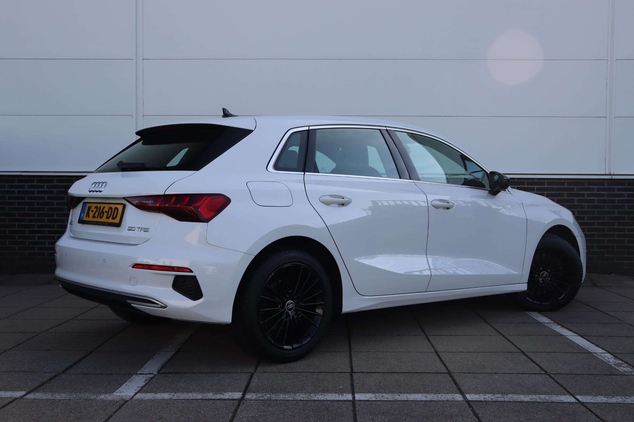 Audi A3 Sportback 30 TFSI Business edition - Afbeelding 4