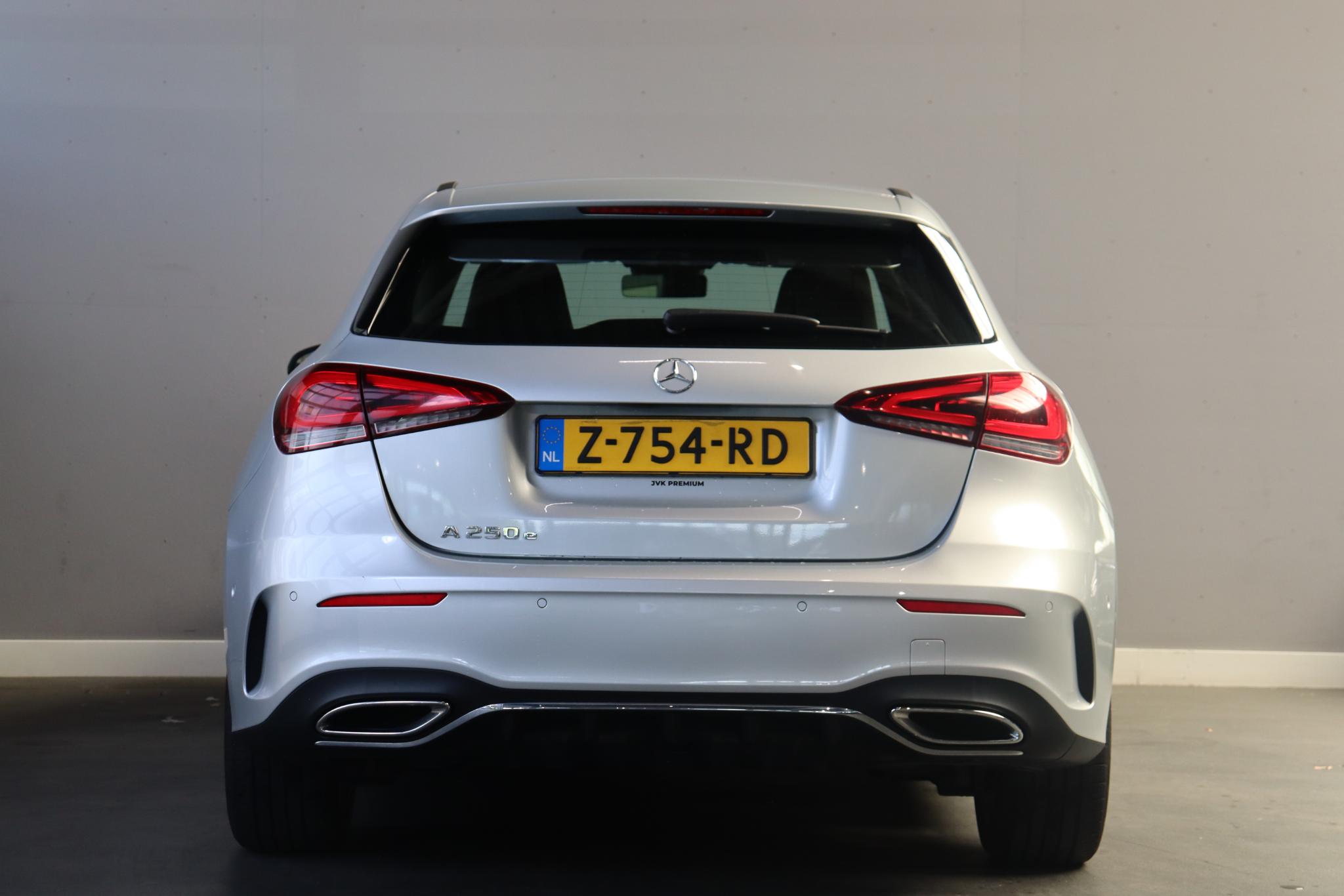 Mercedes-Benz A-Klasse 250 e AMG Line - Afbeelding 5