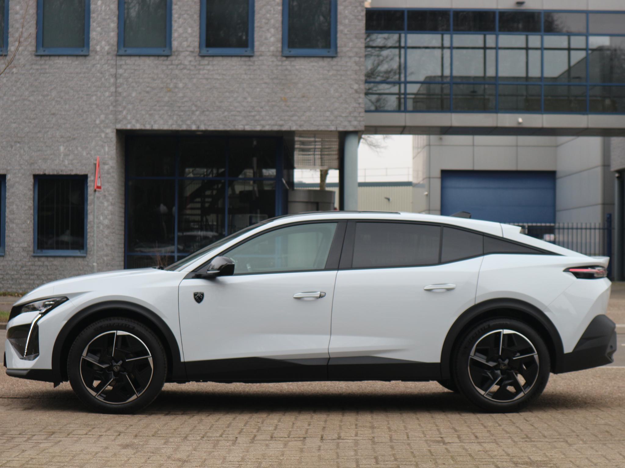 Peugeot 408 GT 1.2 Hybrid 136 pk - Afbeelding 2