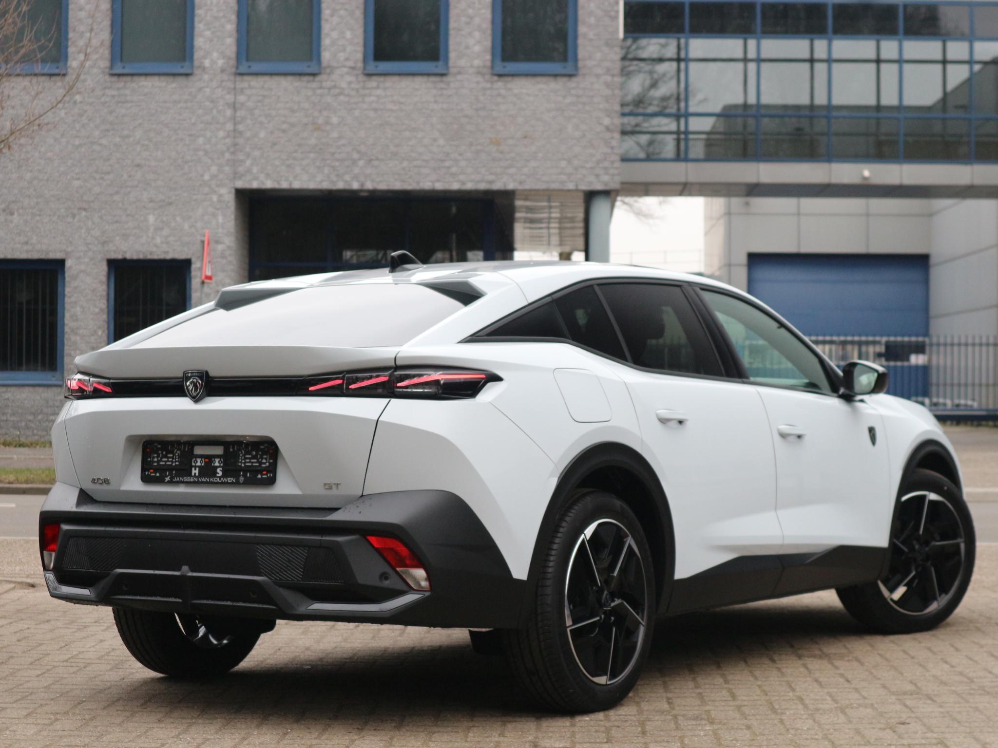 Peugeot 408 GT 1.2 Hybrid 136 pk - Afbeelding 3