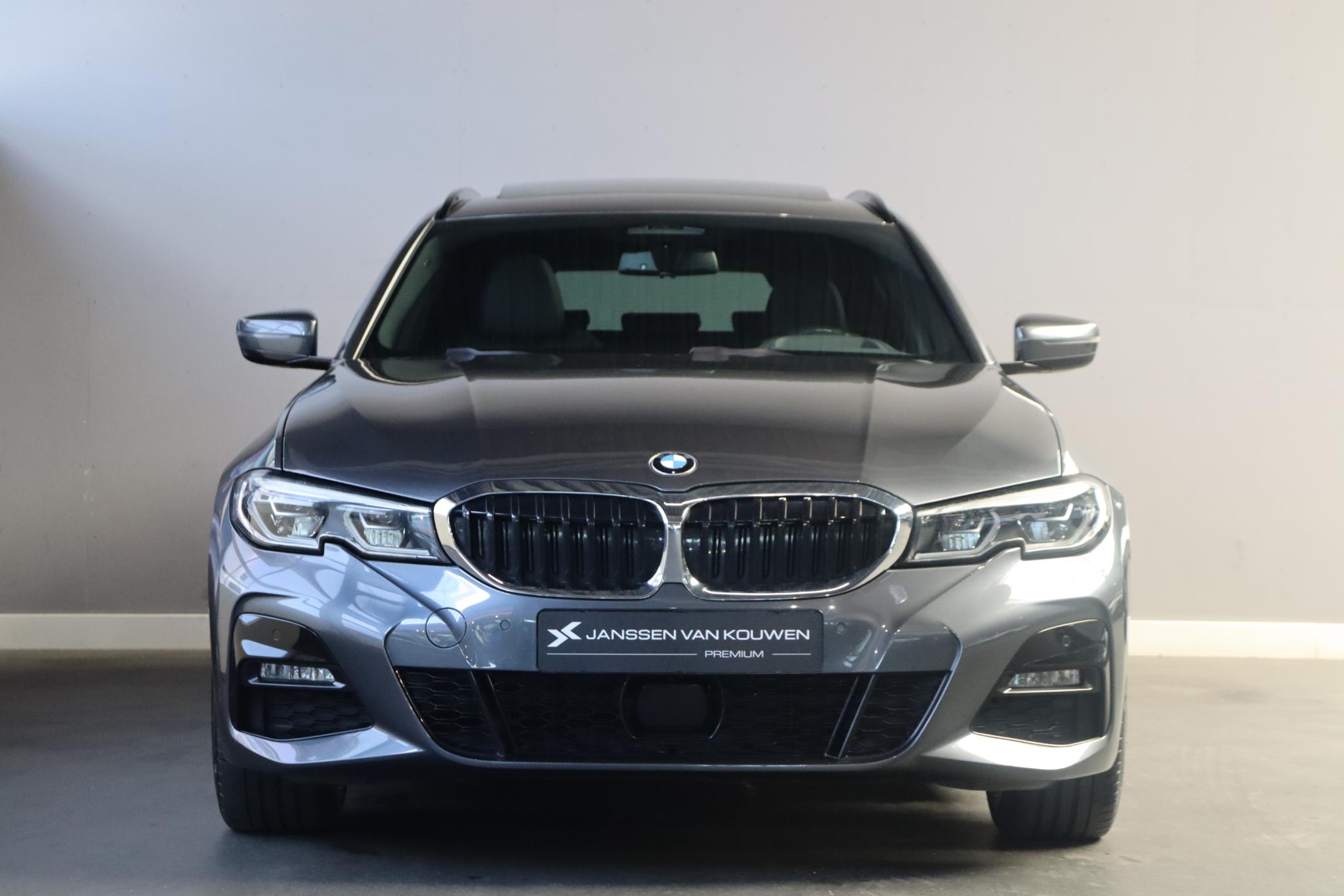 BMW 3 Serie Touring 330e xDrive - Afbeelding 2