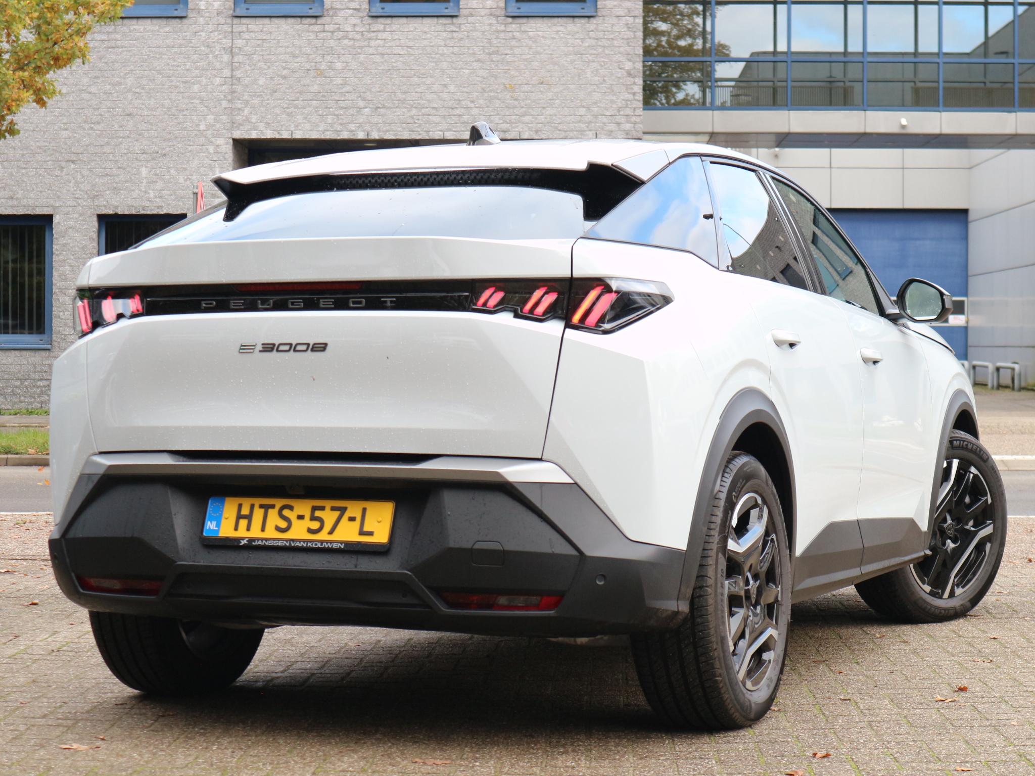 Peugeot e-3008 Allure Avantage 210 73 kWh - Afbeelding 3