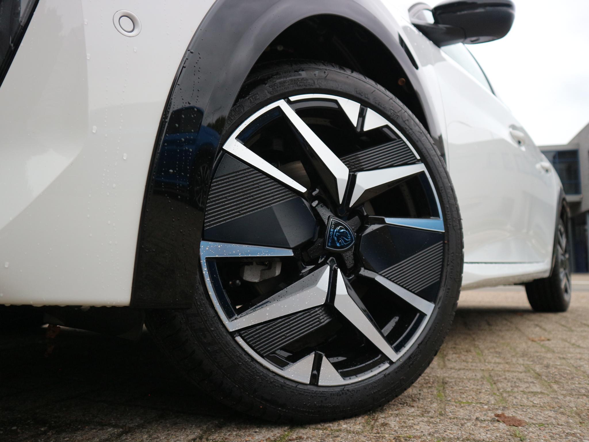 Peugeot 208 1.2 Hybrid 110 e-DCS6 GT - Afbeelding 4