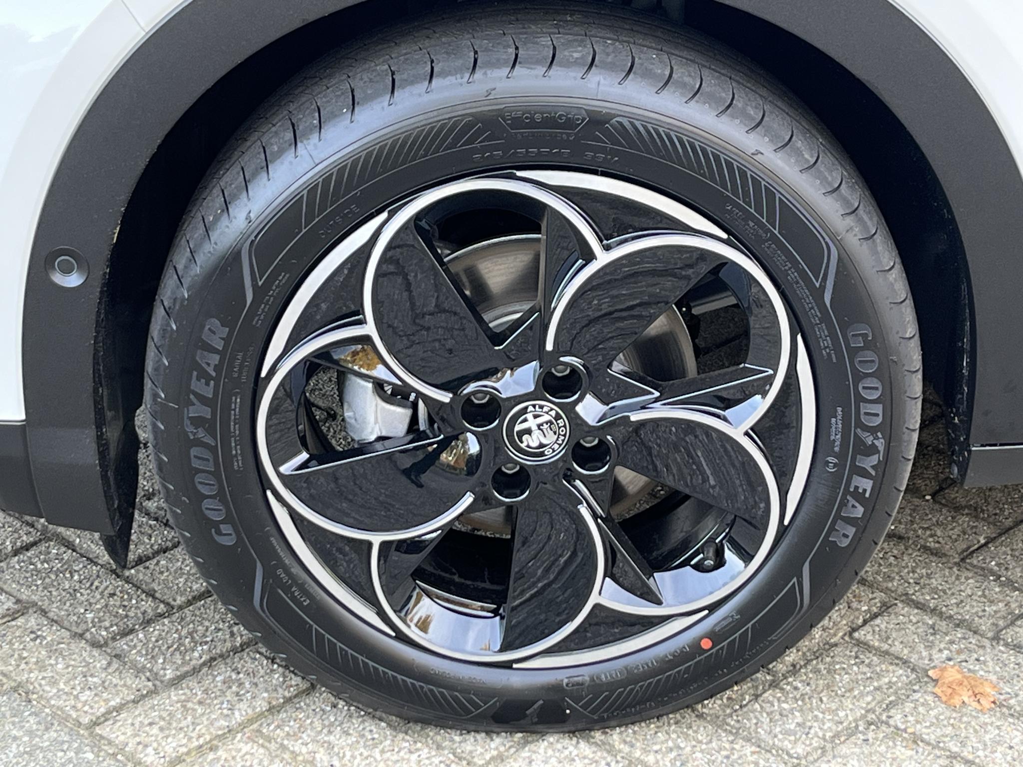 Alfa Romeo Junior 1.2 Turbo Hybrid Ibrida Speciale - Afbeelding 3