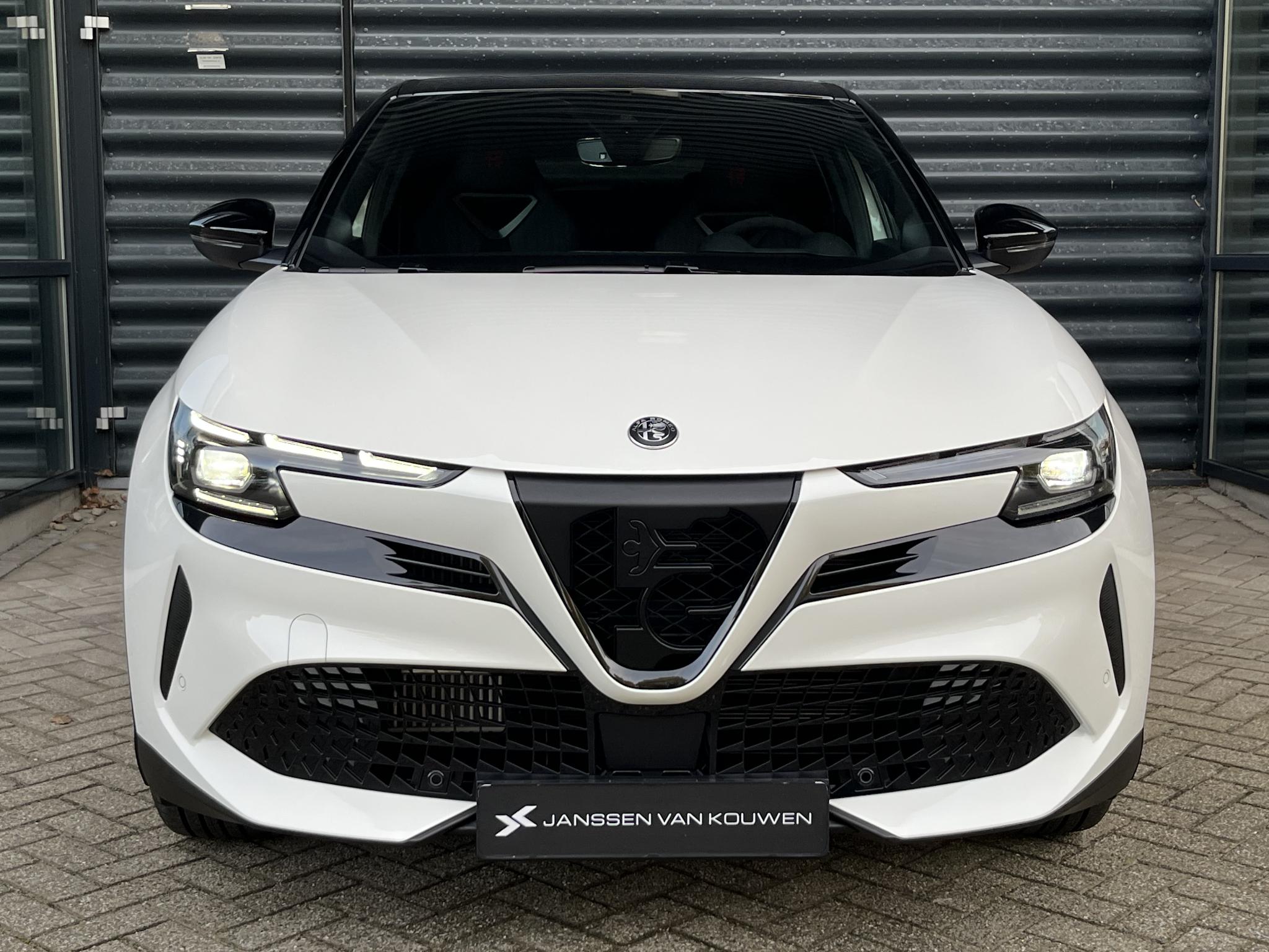 Alfa Romeo Junior 1.2 Turbo Hybrid Ibrida Speciale - Afbeelding 5