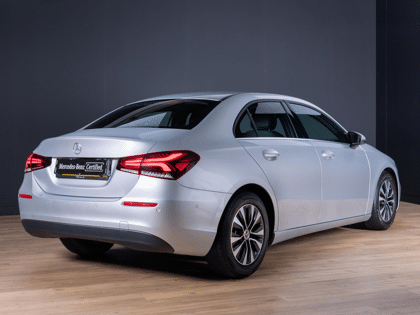 Mercedes-Benz A-Klasse Limousine 180 Business Solution - Afbeelding 2