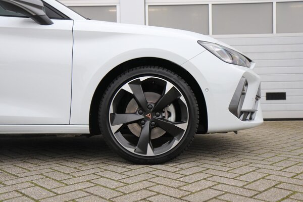 lichtmetalen velgen 18"