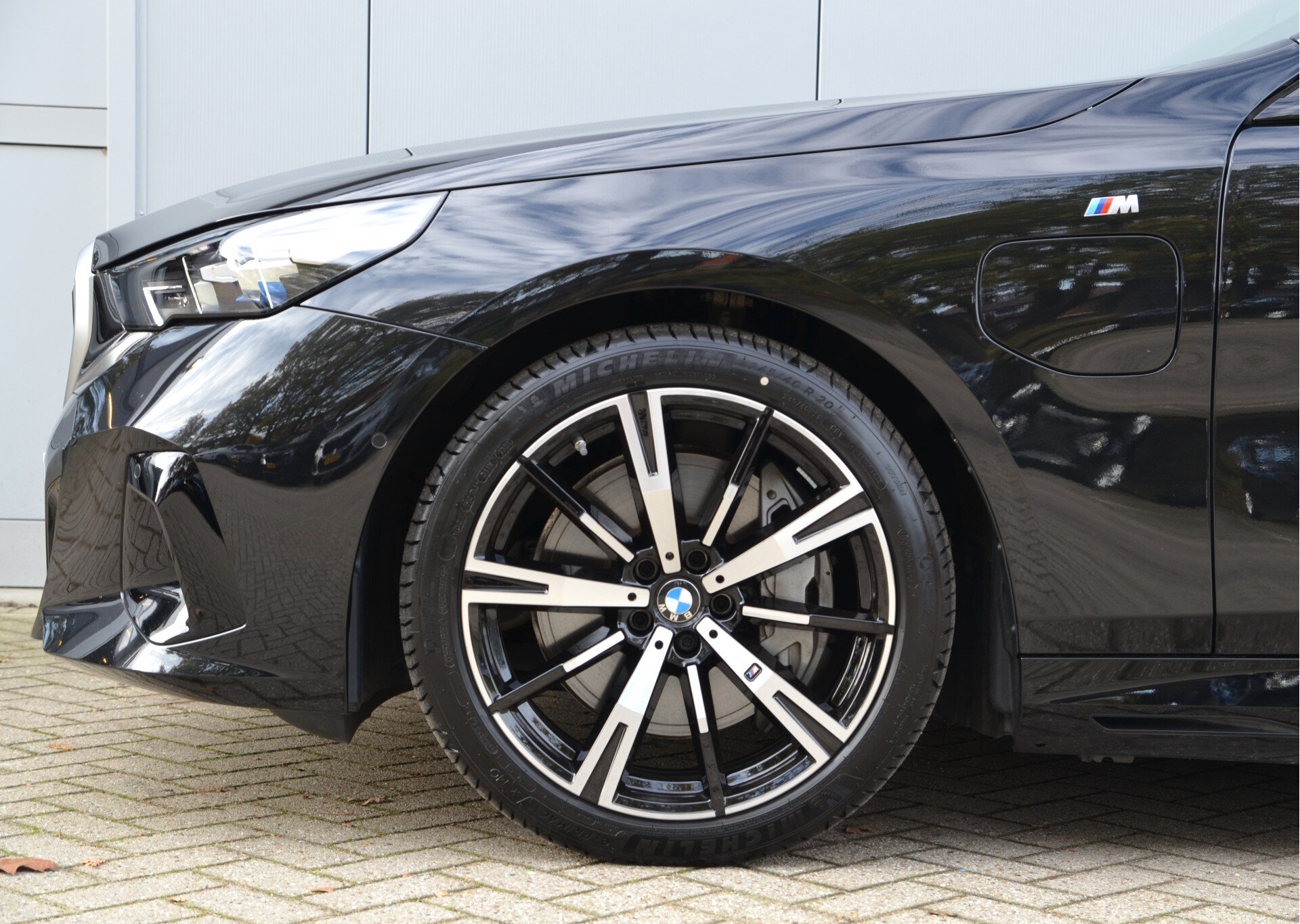 BMW 5 Serie 550e xDrive M Sport Automaat - Afbeelding 5