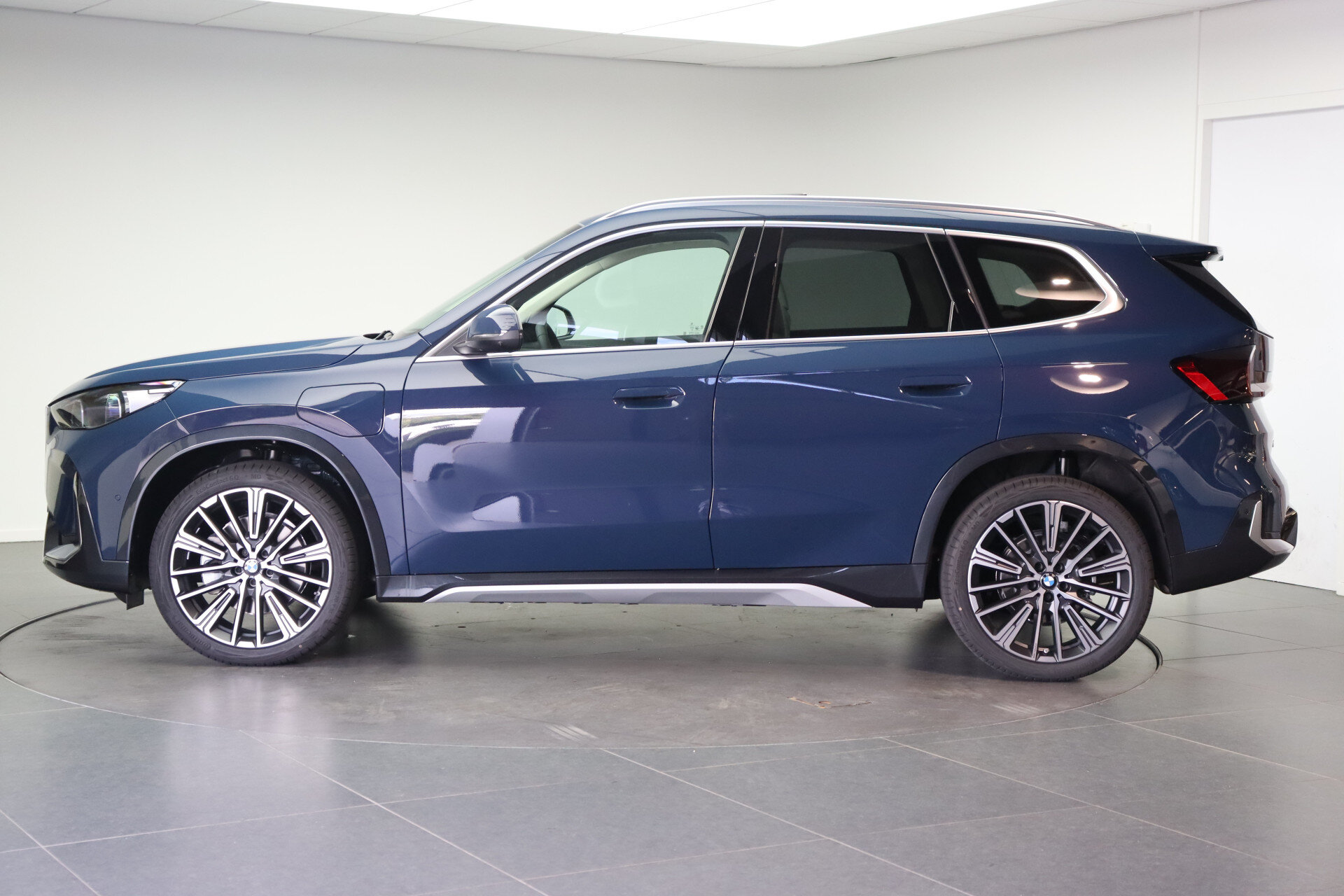 BMW X1 xDrive30e High Executive xLine Automaat - Afbeelding 3