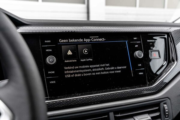 Apple Carplay/Android Auto