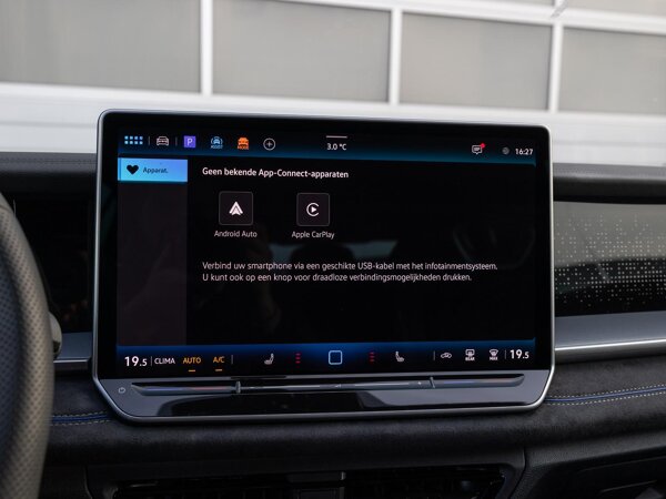 Apple Carplay/Android Auto