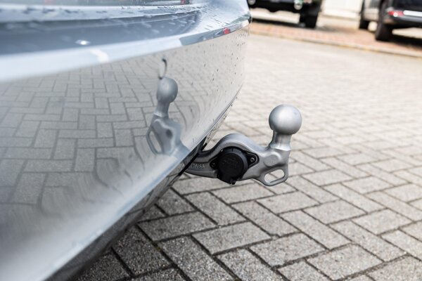 trekhaak uitklapbaar