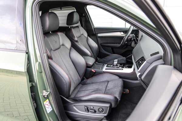 Audi sport rode stiksels