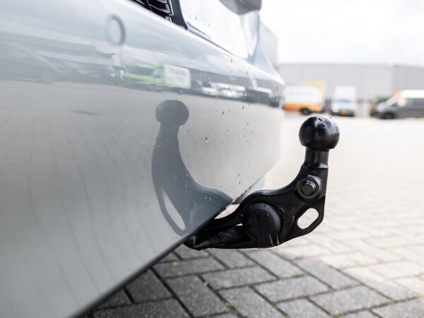 trekhaak elektrisch uitklapbaar