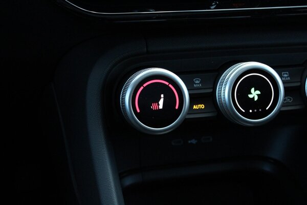 voorstoelen verwarmd voorstoelen verwarmd