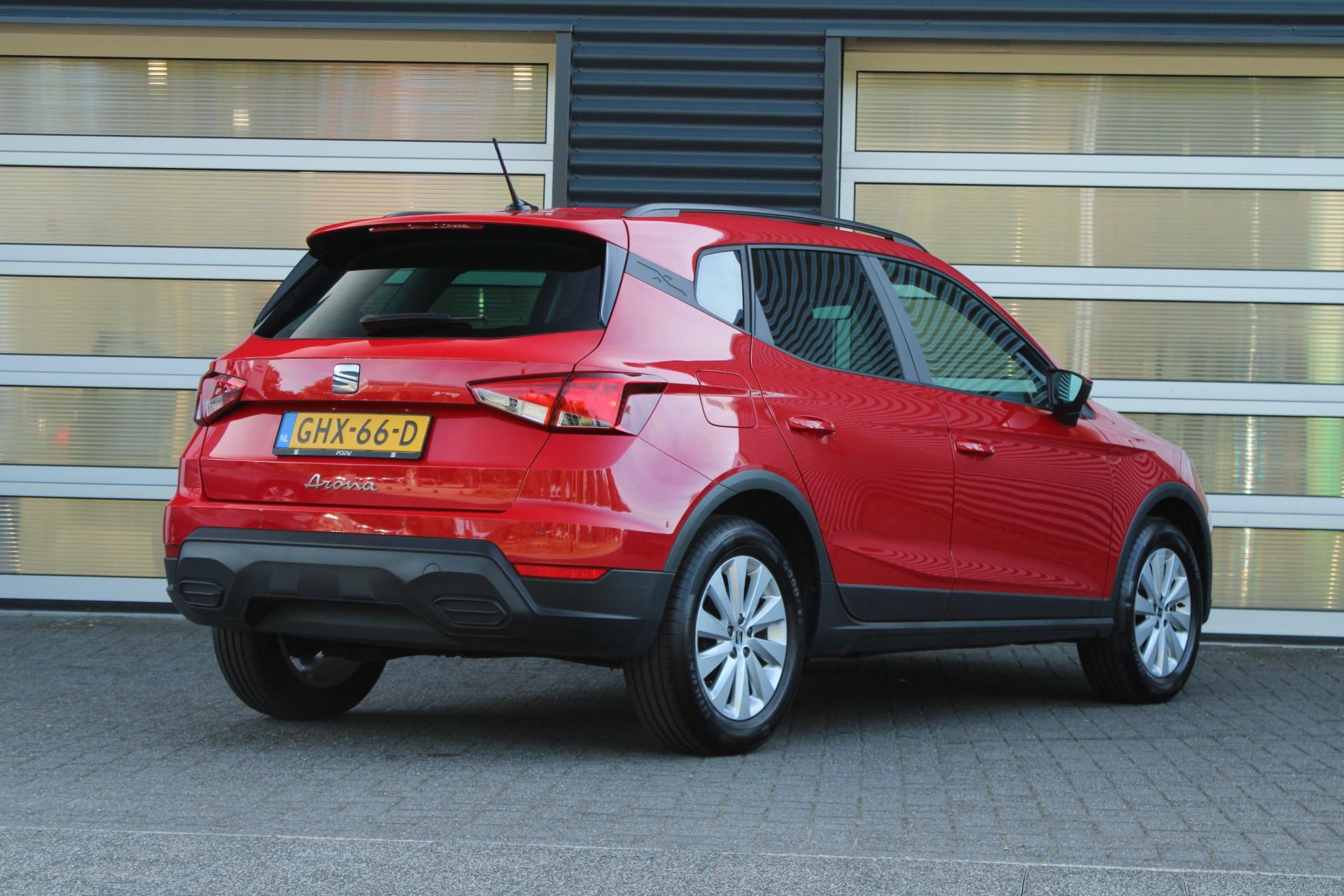 SEAT Arona 1.0 EcoTSI 95pk Style Business Connect - Afbeelding 3