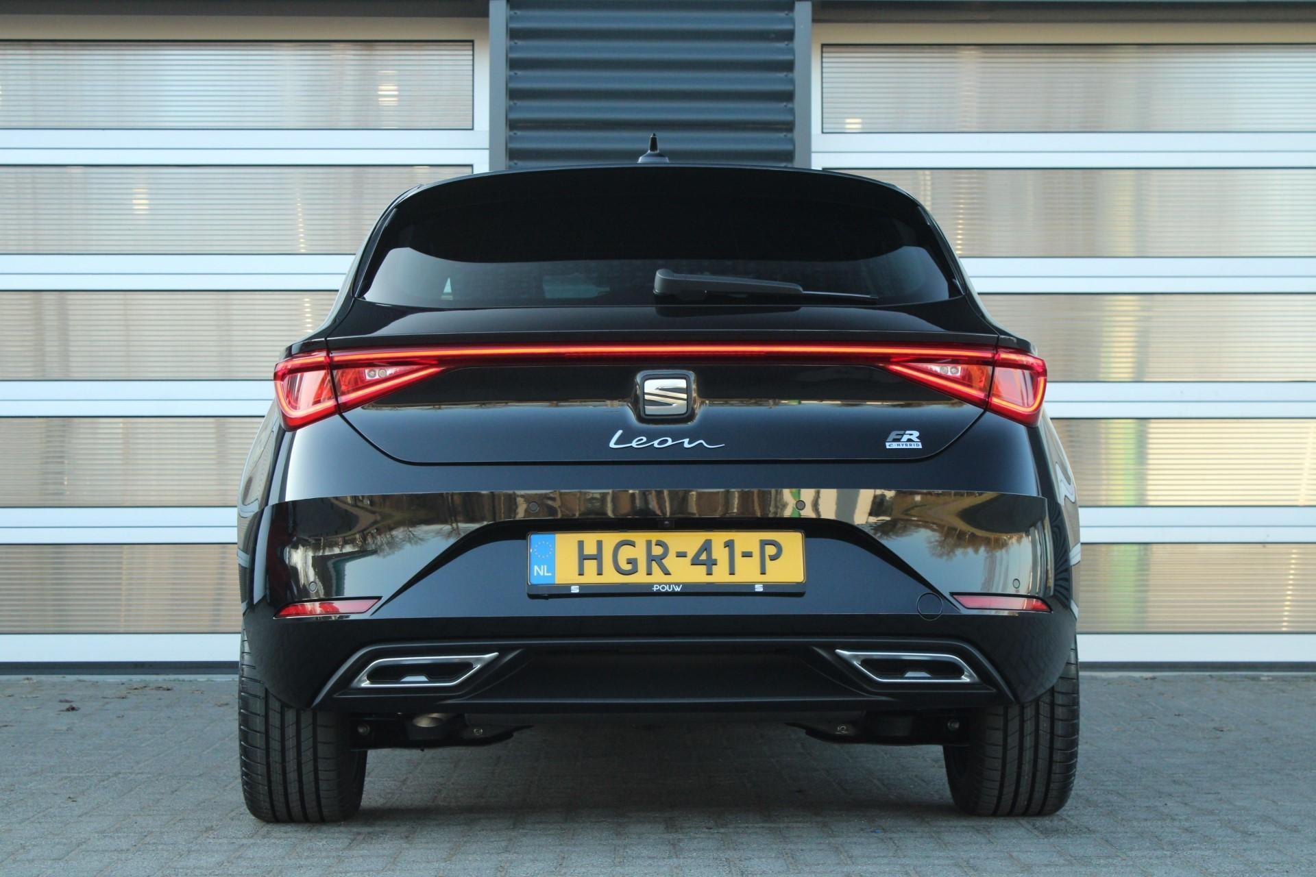 SEAT León