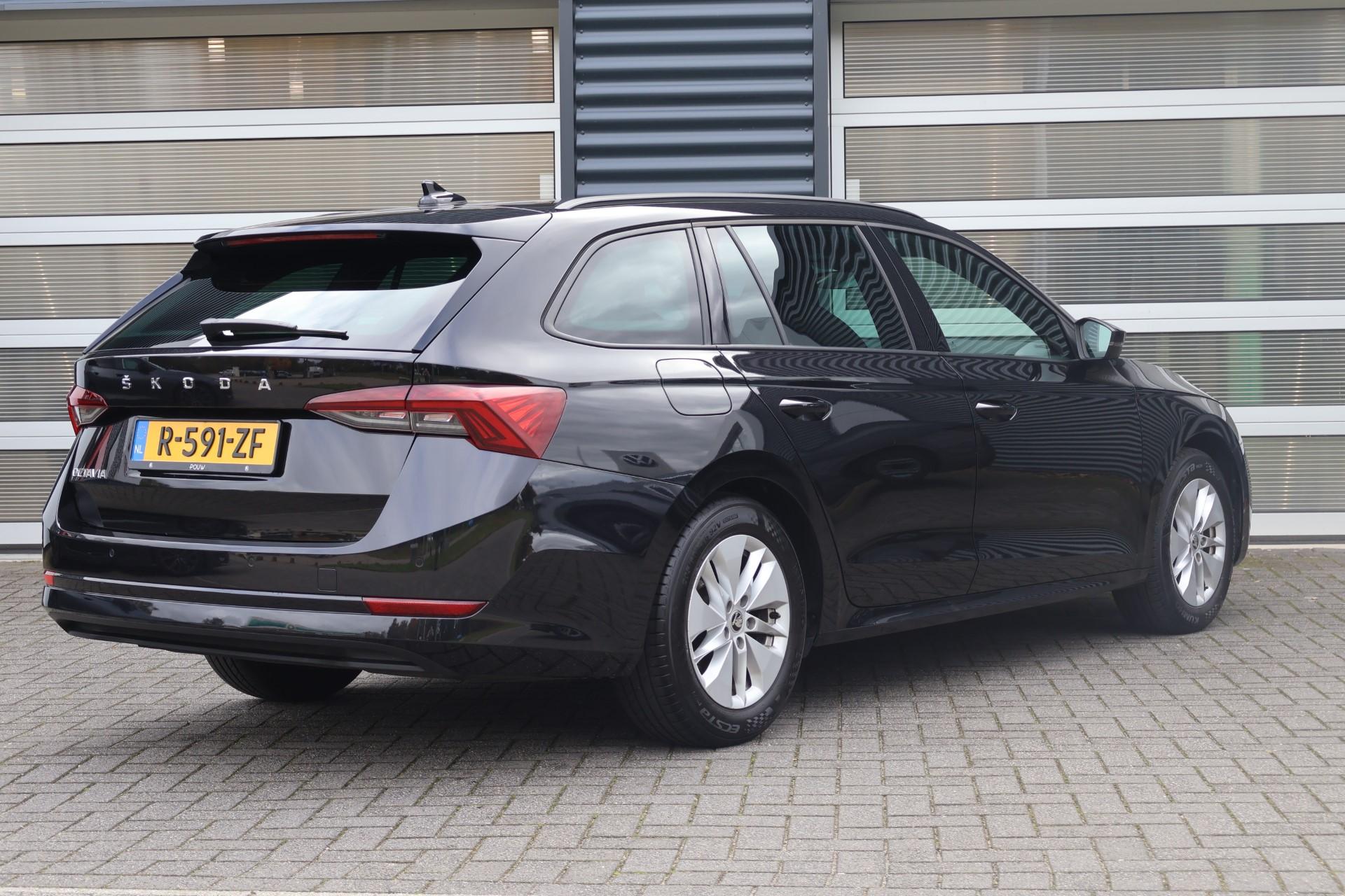 Skoda Octavia Combi 1.0 TSI 110pk Sport Business - Afbeelding 2