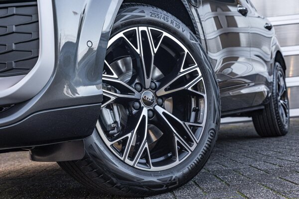 lichtmetalen velgen 5-spaaks 19"