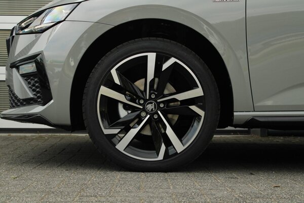 lichtmetalen velgen 18"