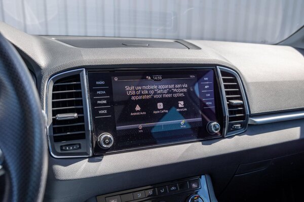 Apple Carplay/Android Auto