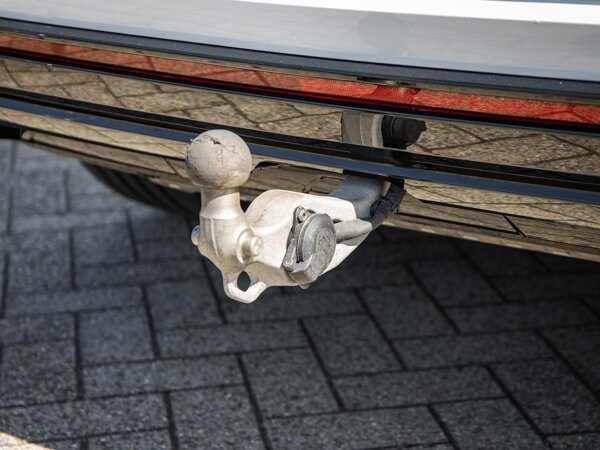 trekhaak elektrisch uitklapbaar