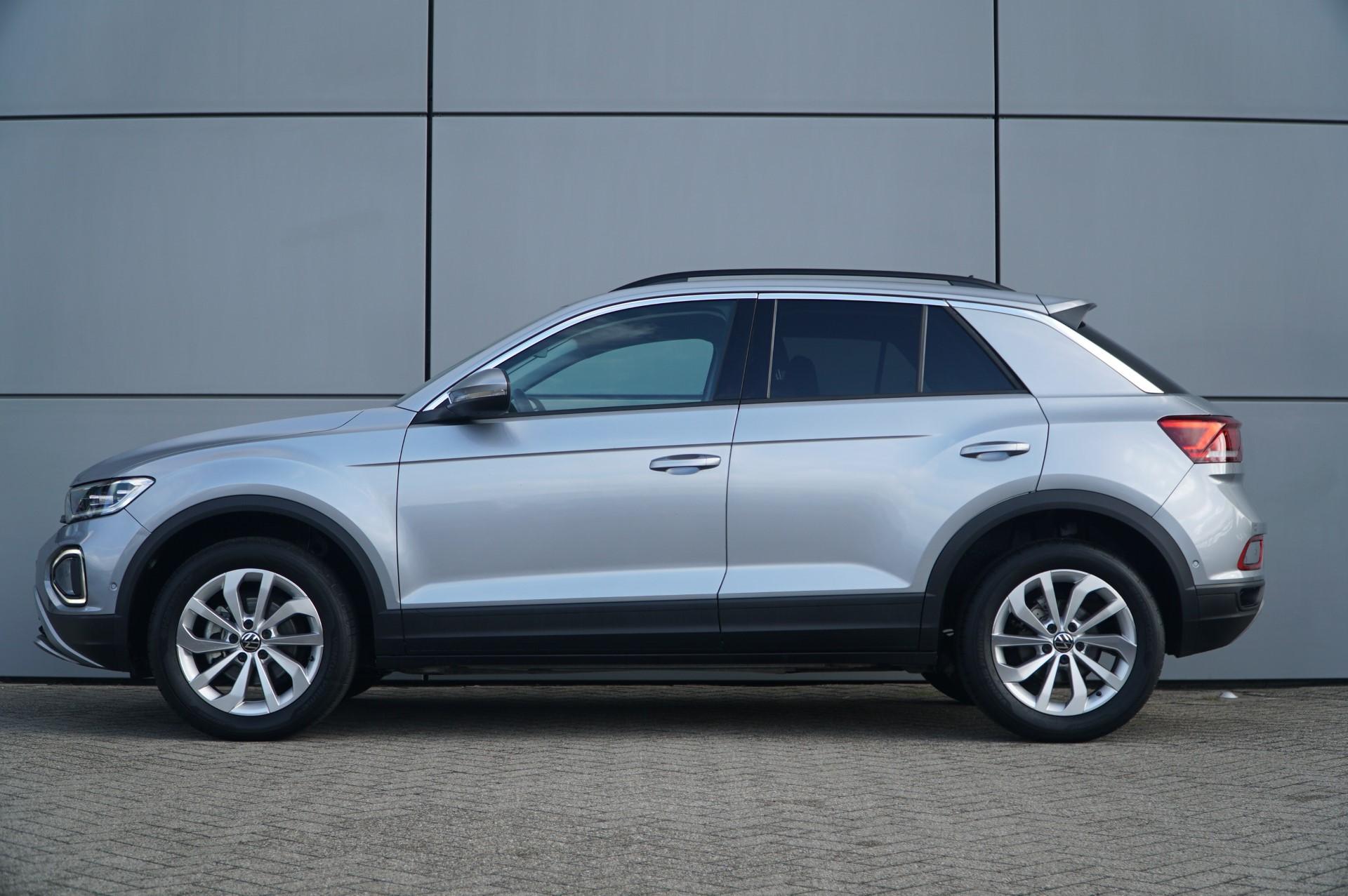 Volkswagen T-Roc 1.5 TSI 150pk DSG Life - Afbeelding 3