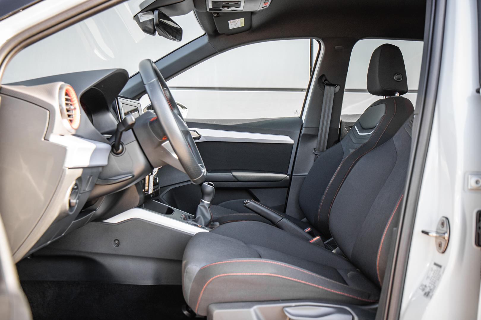 SEAT Arona 1.0 EcoTSI 95pk FR Business Connect - Afbeelding 4