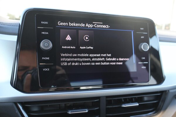 Apple Carplay/Android Auto