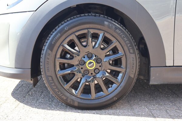 lichtmetalen velgen 16"